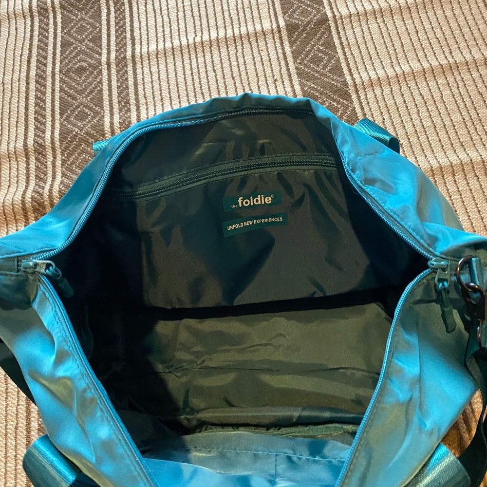 Foldie Travel  Bag - Picture 3 of 5
